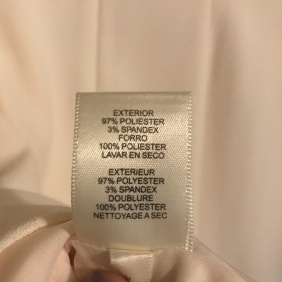 Bridal shower dress • cream cold shoulder - Picture 4 of 5